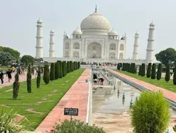 Agra: Guided Day Tour from Delhi